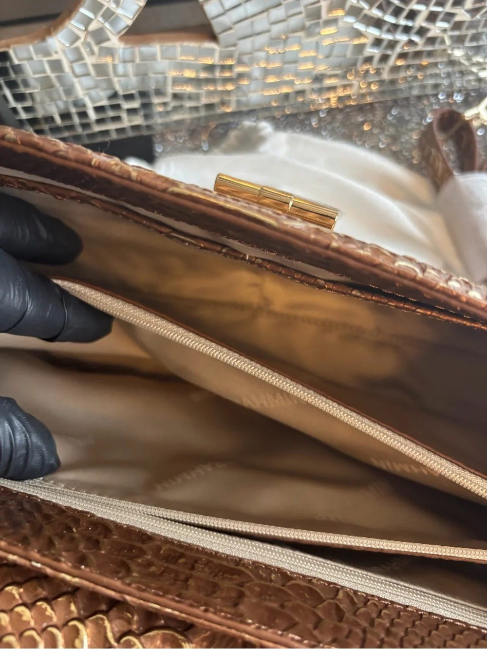Brahmin structured woven